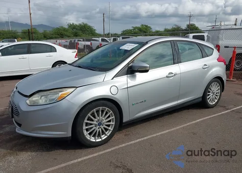 2015 Ford Focus Electric из США, поврежденный, VIN 1FADP3R41FL248968